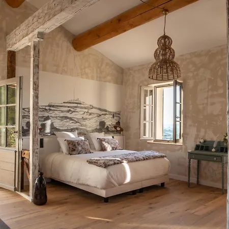 La Bastide Des Culs-rousset Guest house