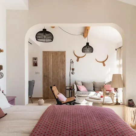 Guest house La Bastide Des Culs-rousset *