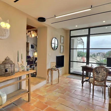 Guest house La Bastide Des Culs-rousset