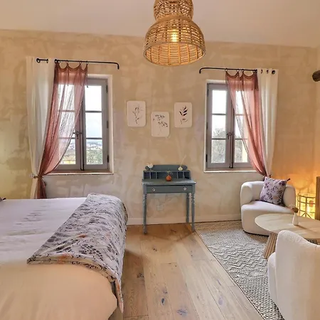 Guest house La Bastide Des Culs-rousset *