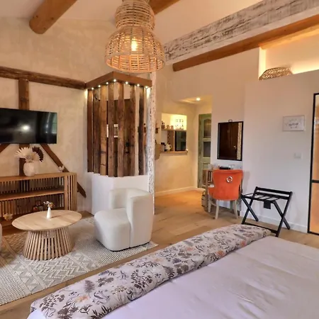 Guest house La Bastide Des Culs-rousset *