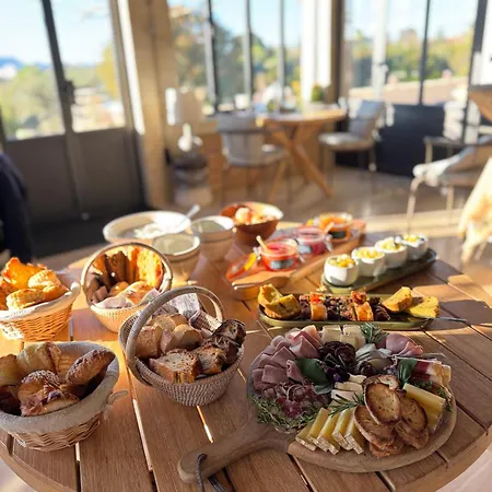 Guest house La Bastide Des Culs-rousset *